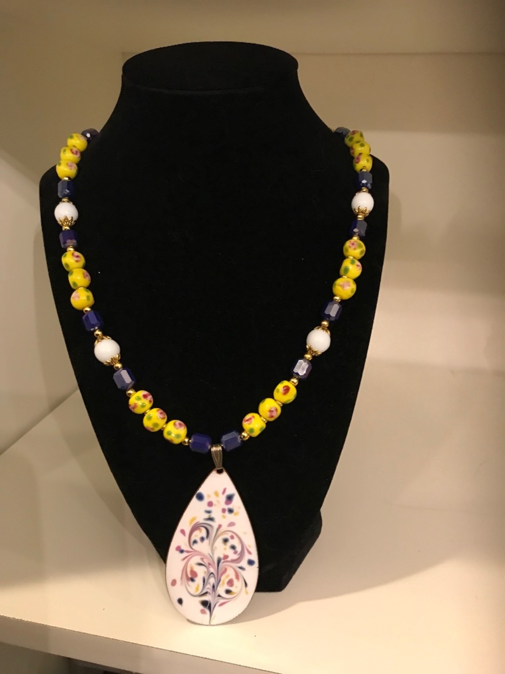 “Swirled marble”: Artisan necklace